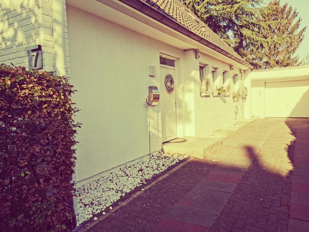 "Maison Blanche" - Das Gemuetliche Garten-Apartment Zwischen Koeln Und Duesseldorf Grevenbroich Dış mekan fotoğraf