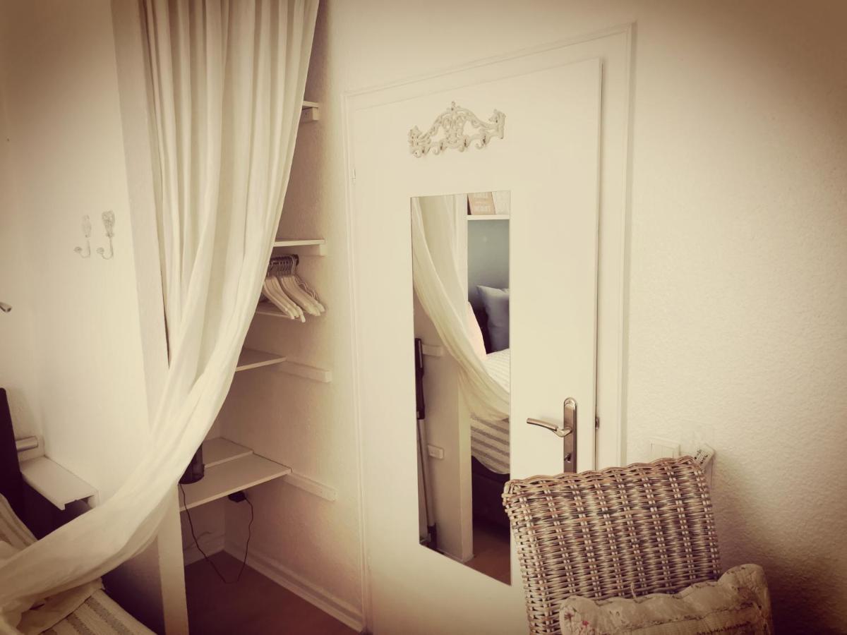 "Maison Blanche" - Das Gemuetliche Garten-Apartment Zwischen Koeln Und Duesseldorf Grevenbroich Dış mekan fotoğraf