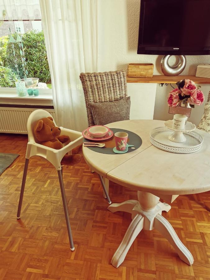 "Maison Blanche" - Das Gemuetliche Garten-Apartment Zwischen Koeln Und Duesseldorf Grevenbroich Dış mekan fotoğraf